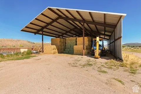 Undisclosed, Enterprise, UT 84725 photo 11