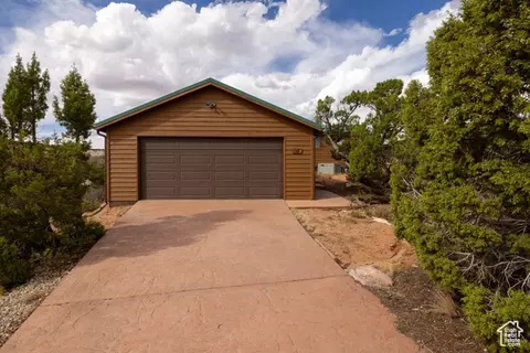 Exterior - 10 Pioneer Dr, Moab, UT 84532 photo 9 of 10