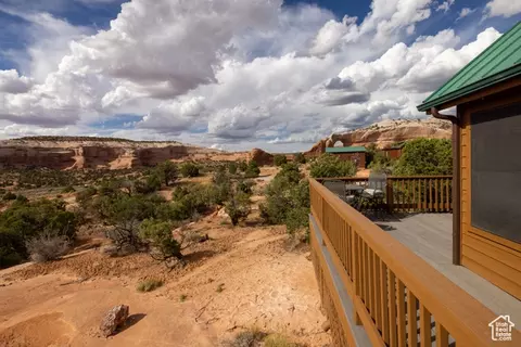 Exterior - 10 Pioneer Dr, Moab, UT 84532 photo 6 of 10