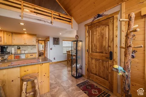 Entry Way - 10 Pioneer Dr, Moab, UT 84532 photo 1 of 3