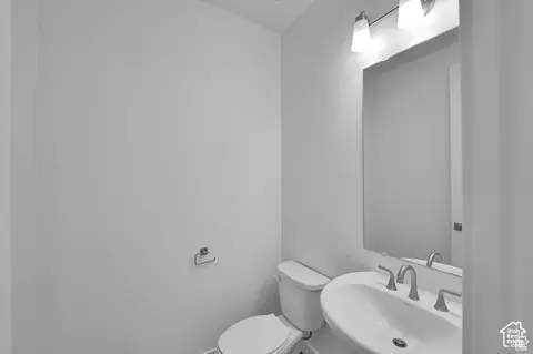 Bath - 3182 E Canyon Meadows Dr #212, Spanish Fork, UT 84660 photo 1 of 4