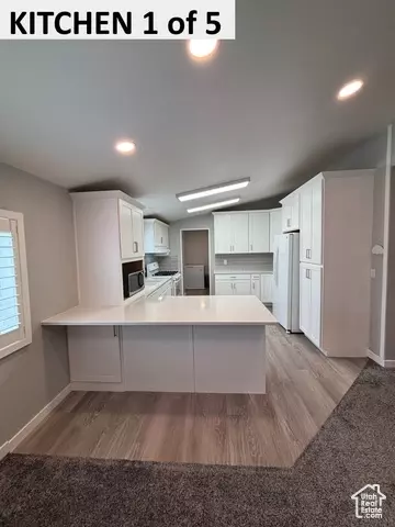 Kitchen - 335 W Memorial Park Rd, Henefer, UT 84033 photo 2 of 5