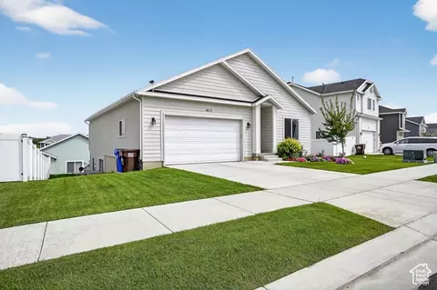 Exterior - 4673 E Golden Meadow Xing, Eagle Mountain, UT 84005 photo 3 of 4