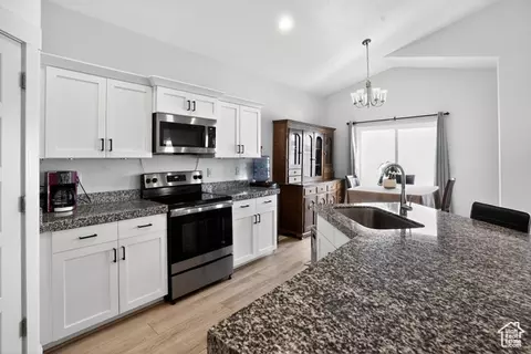 Kitchen - 4673 E Golden Meadow Xing, Eagle Mountain, UT 84005 photo 2 of 4
