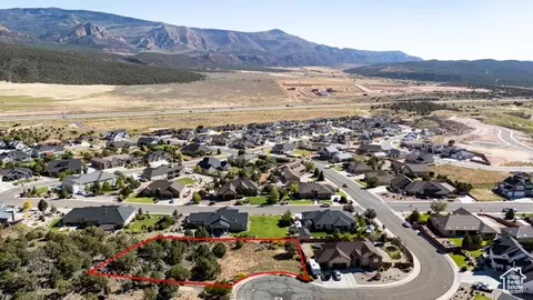2077 S Talon Cir #77, Cedar City, UT 84720