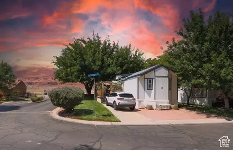 15 Cottonwood Ln, Hurricane, UT 84737