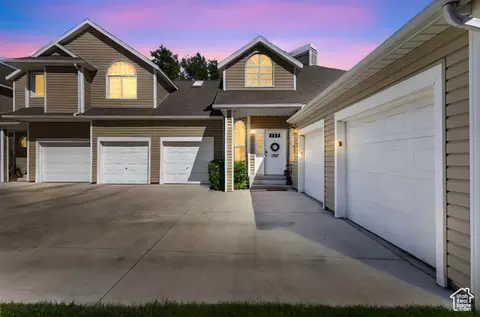 5387 S New Hampton Dr, Murray, UT 84123