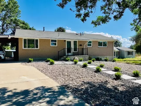 2244 E 6450 S, Cottonwood Heights, UT 84121