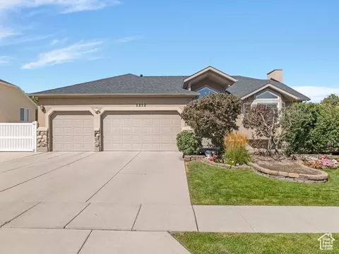 1212 W Willow Run Dr S, Murray, UT 84123