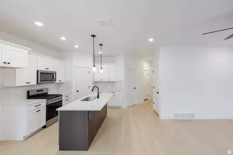 Kitchen - 4751 S Olive Ave #408, Mapleton, UT 84664 photo 5 of 5