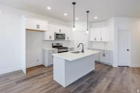 Kitchen - 4775 S Olive Ave #412, Mapleton, UT 84664 photo 1 of 3