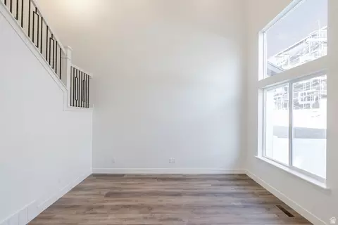 Living - 4775 S Olive Ave #412, Mapleton, UT 84664 photo 2 of 2