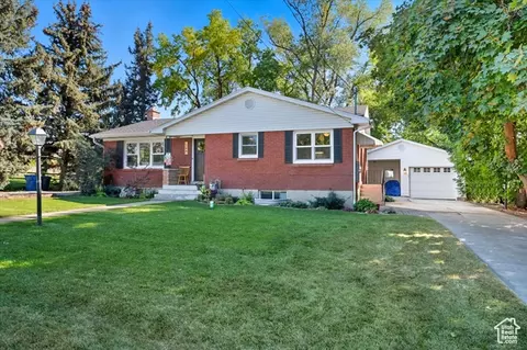 Exterior - 164 E 200 S, Hyde Park, UT 84318 photo 3 of 19