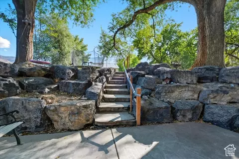 Exterior - 164 E 200 S, Hyde Park, UT 84318 photo 4 of 19
