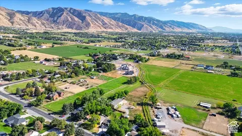 View/Area - 164 E 200 S, Hyde Park, UT 84318 photo 3 of 10