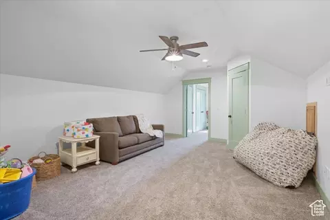 Entry Way - 164 E 200 S, Hyde Park, UT 84318 photo 4 of 7