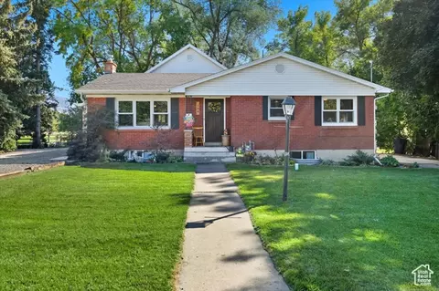 Exterior - 164 E 200 S, Hyde Park, UT 84318 photo 2 of 19