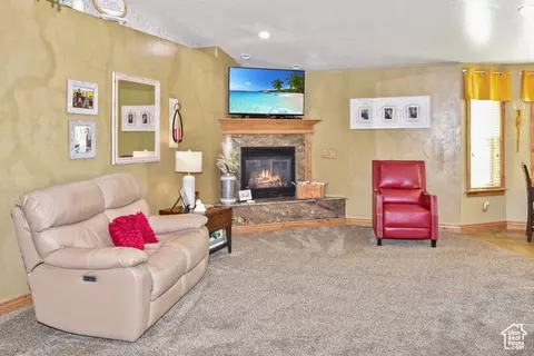 Living - 1500 Fish Creek Rd, Bancroft, ID 83217 photo 2 of 6