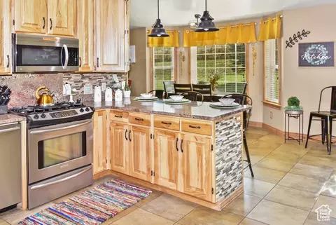 Kitchen - 1500 Fish Creek Rd, Bancroft, ID 83217 photo 2 of 5