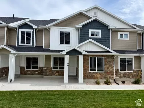 196 W Seasons Ln #50, Garden City, UT 84028