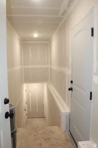 Entry Way - 816 S 1100 E, Preston, ID 83263 photo 6 of 6