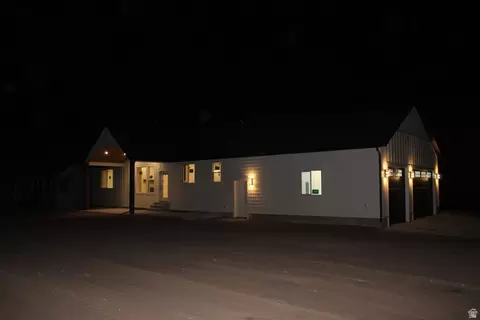 Exterior - 816 S 1100 E, Preston, ID 83263 photo 6 of 7