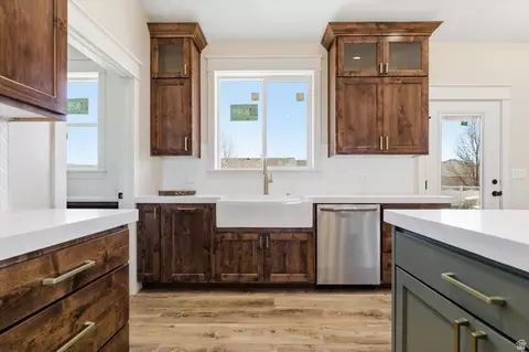Kitchen - 816 S 1100 E, Preston, ID 83263 photo 3 of 4