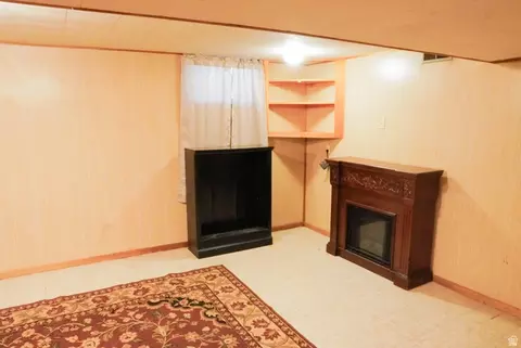 Living - 324 Stringtown Rd, Georgetown, ID 83239 photo 7 of 8