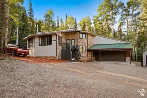 194 E Deer Trail Rd, Brian Head, UT 84719