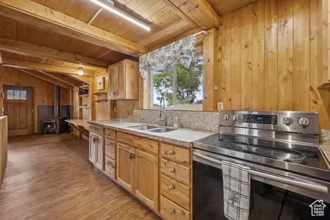 Kitchen - 6025 Hoback, Oakley, UT 84055 photo 4 of 5