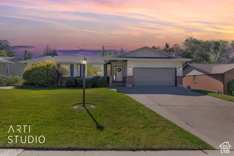 2056 E Meadow Lark Way, Sandy, UT 84093
