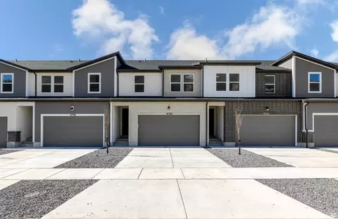 4720 S Heartwood Rd #438, Mapleton, UT 84664