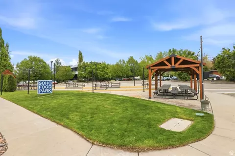 Exterior - 2240 E Laney Ave S #302, Holladay, UT 84117 photo 9 of 9