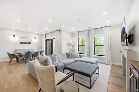 Living - 2240 E Laney Ave S #302, Holladay, UT 84117 photo 2 of 2