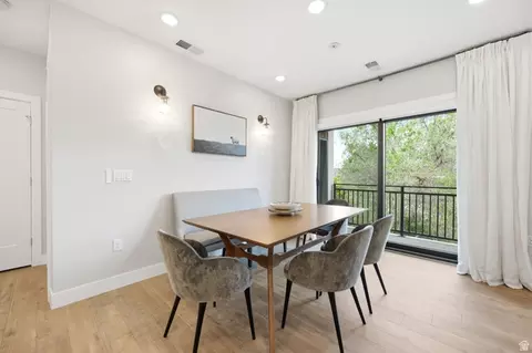 Dining - 2240 E Laney Ave S #302, Holladay, UT 84117 photo 1 of 2
