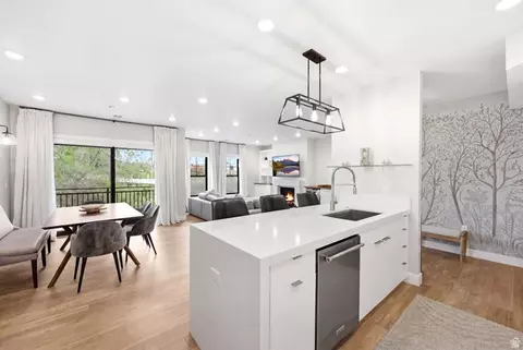 Kitchen - 2240 E Laney Ave S #302, Holladay, UT 84117 photo 1 of 3