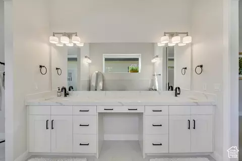 Bath - 1366 N 750 E, Orem, UT 84097 photo 2 of 8