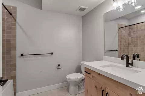 Bath - 713 E 1500 N #19, Orem, UT 84097 photo 4 of 5