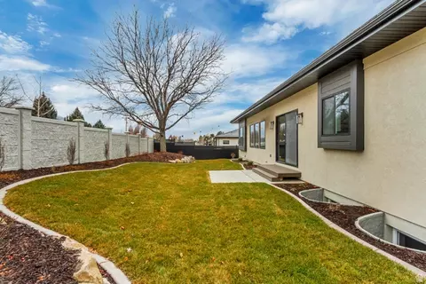 Exterior - 713 E 1500 N #19, Orem, UT 84097 photo 2 of 2