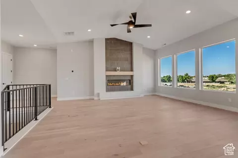 Living - 713 E 1500 N #19, Orem, UT 84097 photo 2 of 3
