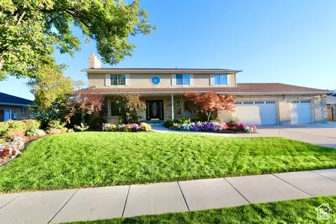 912 W Hollycrest Dr S, South Jordan, UT 84095