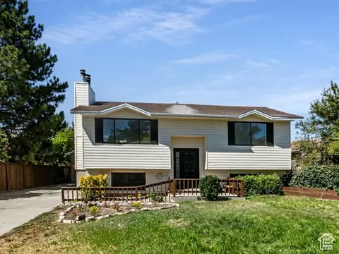 5386 W Silvertip Dr S, Salt Lake City, UT 84118