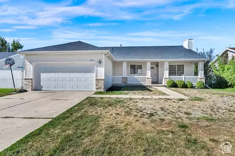 384 S Christine Way W, Kaysville, UT 84037