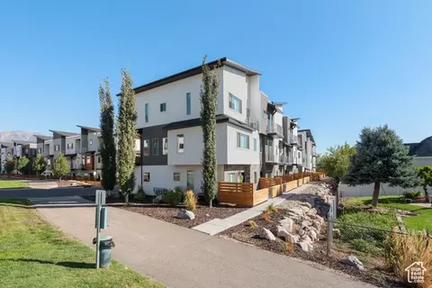 2211 N 525 W, Layton, UT 84041