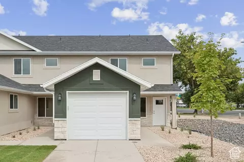 1615 N Angel St #I, Layton, UT 84041