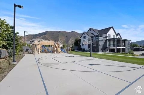 Exterior - 1158 S 980 W, Mapleton, UT 84664 photo 3 of 4
