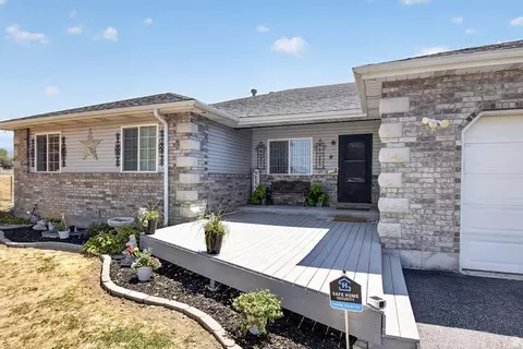 Exterior - 170 E 400 N, Mount Pleasant, UT 84647 photo 4 of 14