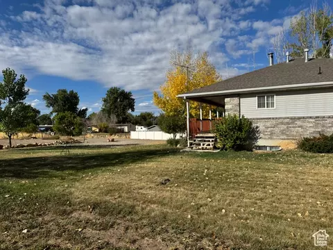 Exterior - 170 E 400 N, Mount Pleasant, UT 84647 photo 5 of 19