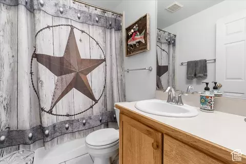 Bath - 170 E 400 N, Mount Pleasant, UT 84647 photo 3 of 3