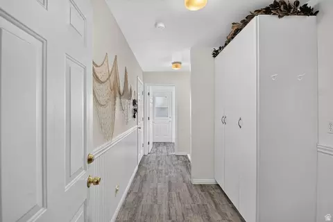 Entry Way - 170 E 400 N, Mount Pleasant, UT 84647 photo 3 of 3